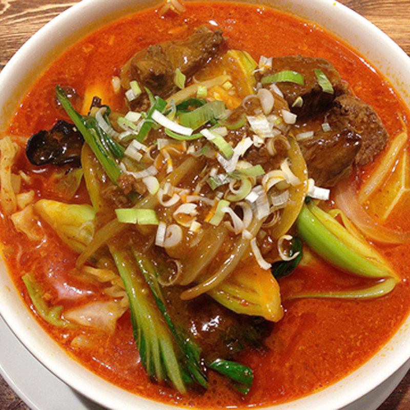 麻辣牛肉麺(大陸食堂)