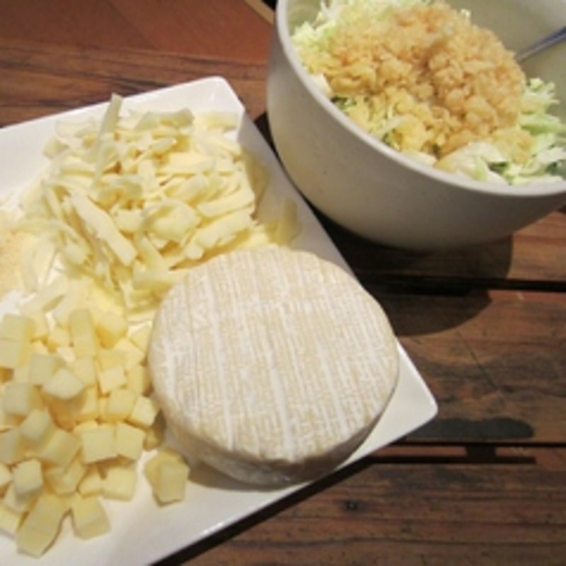 クワトロチーズもんじゃ(春光園)