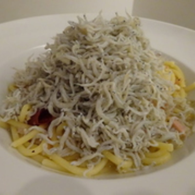 山盛りジャコのペペロンチーノ(arbor's cafe)