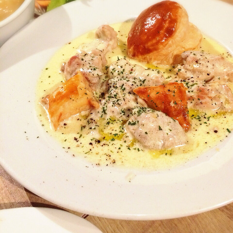 チキンのクリーム煮込み(ヴィノシティ マジス （VINOSITY magis）)