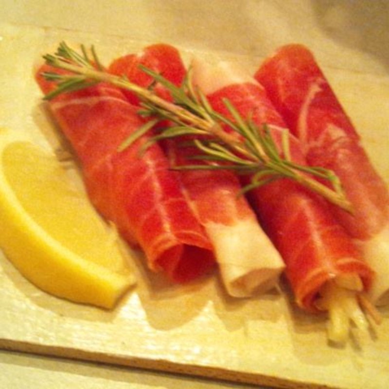 茗荷生ハム巻き(チャラン・ポラン（ＣｈａｒａｎＰａｕｌｉｎ）)