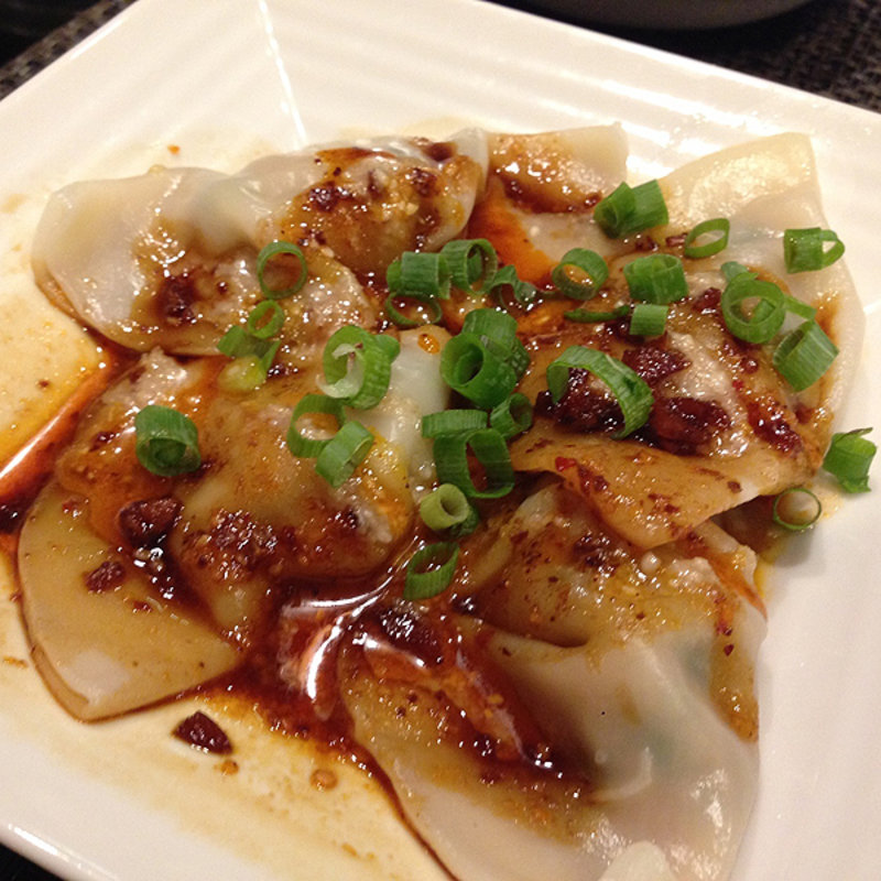 肉ワンタン胡麻辣油ソース(中華銘菜 圳陽)
