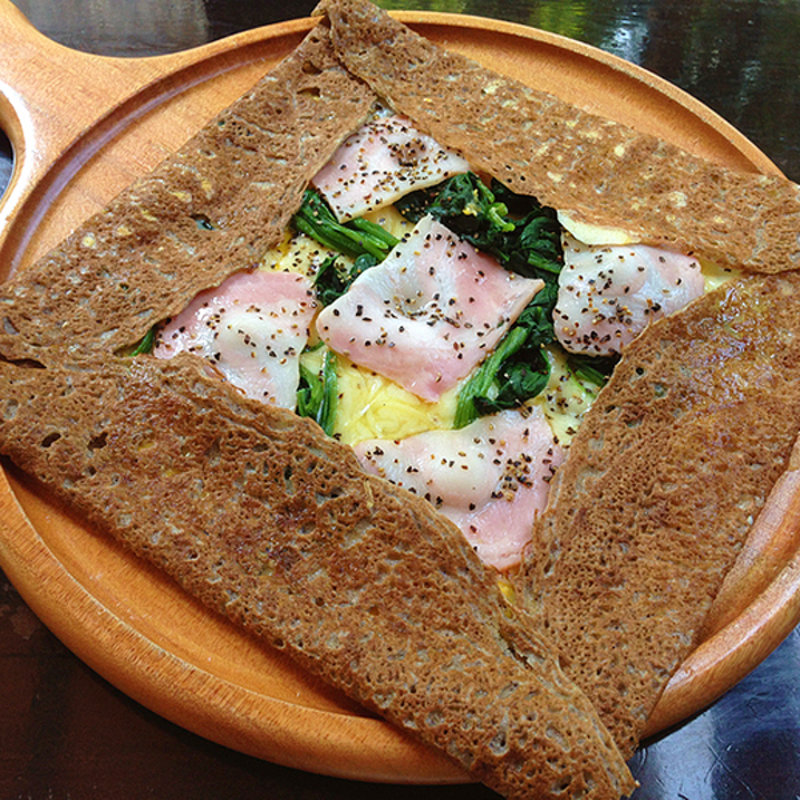 平日限定日替わりガレットランチ(HEARTH)