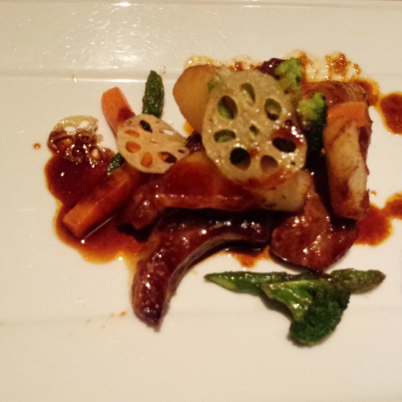 イベリコ豚の中落ちカルビアジアンソースで(茶屋 草木万里野 上尾店)