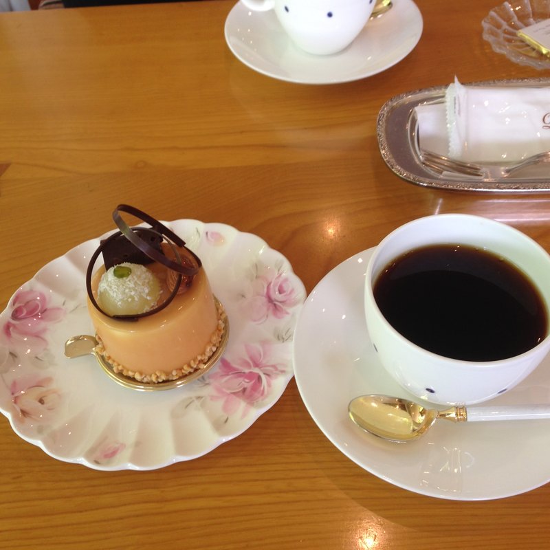 ケーキセット(ラウンジ やまぼうし （LOUNGE YAMABOSHI）)