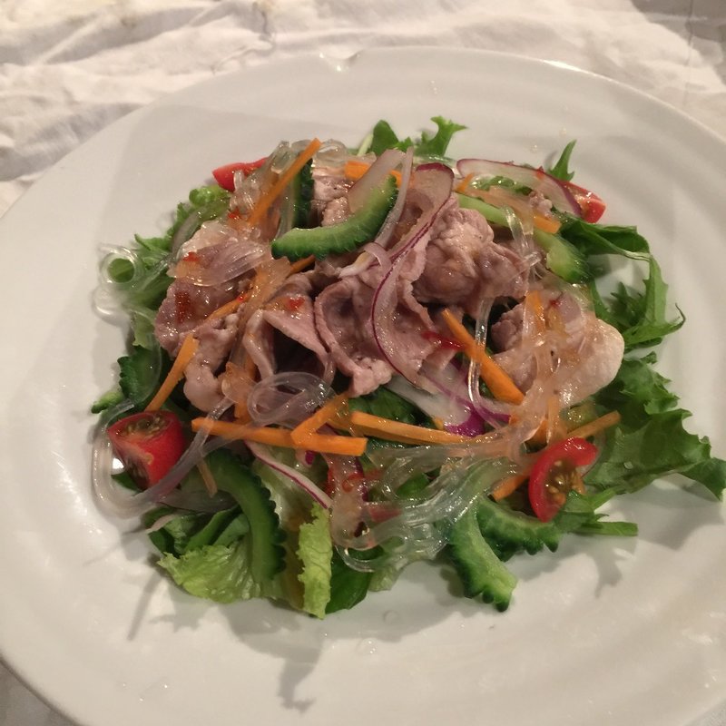 豚しゃぶとゴーヤのアジアンサラダ(山遊木)