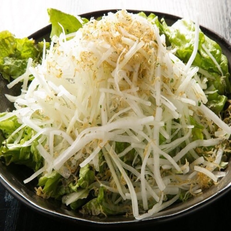 じゃこと大根のサラダ(個室Dining 楽 )