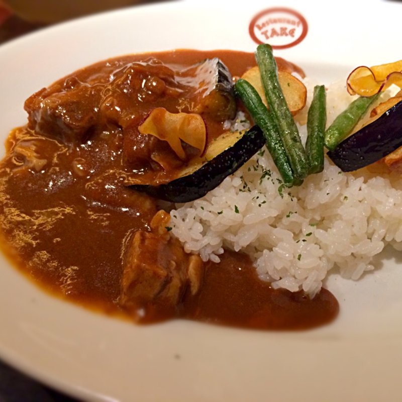 牛肉と赤ワインのビーフカレー【ブルゴーニュ風】(ビストロとサカバ TAKE （タケ 【旧店名】 Restaurant TAKE）)