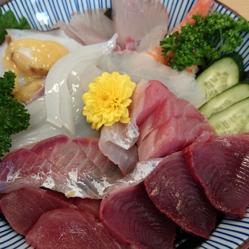 海鮮丼(葵 （アオイ）)