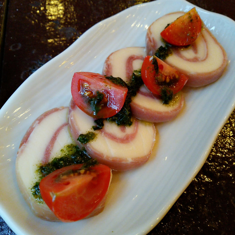 モッツァレラの生ハム巻き(炭焼バル ラバーマ)