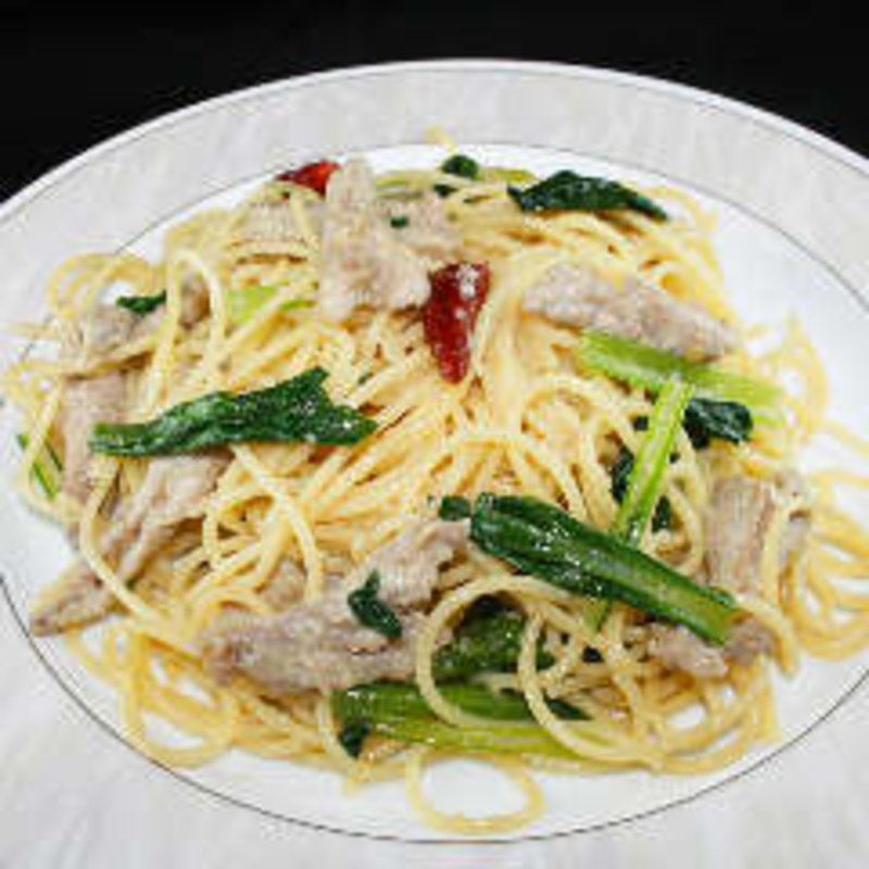 小松菜と鶏のペペロンチーノ(エルバルコ)