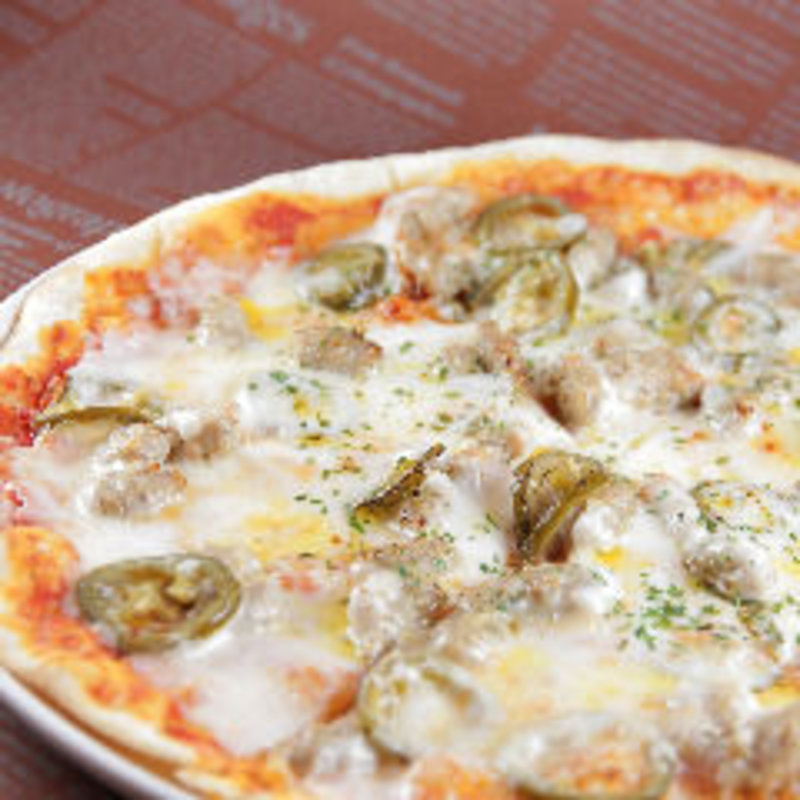 イタリアンソーセージとハラペーニョピザ(エルバルコ)