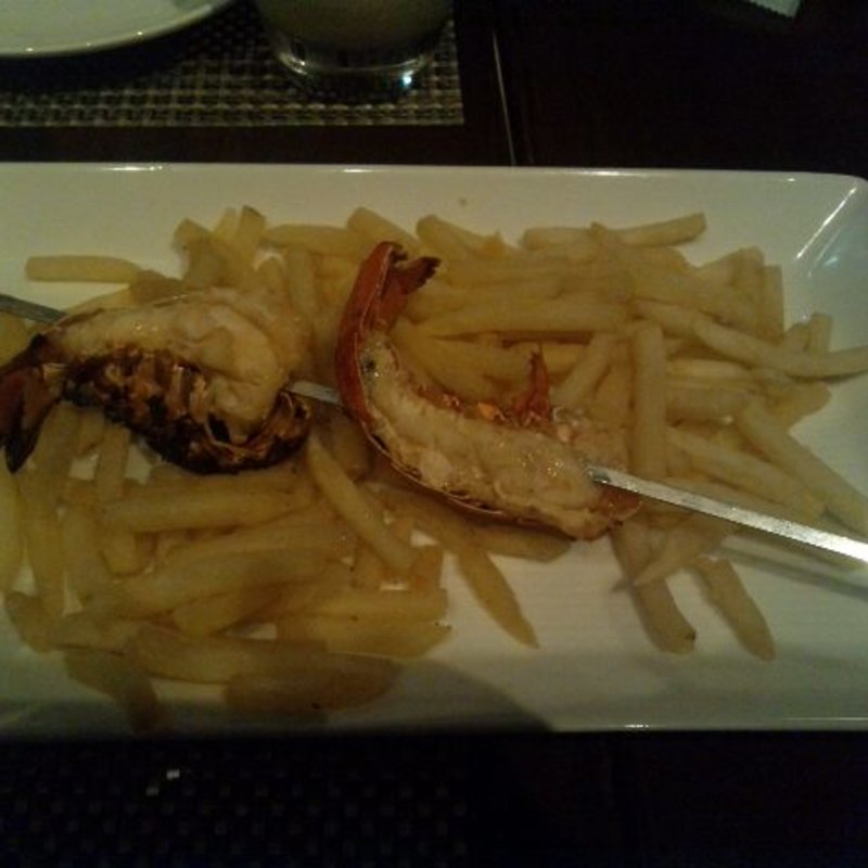 殼付きロブスター(SIX MARS （シックスマーズ）)