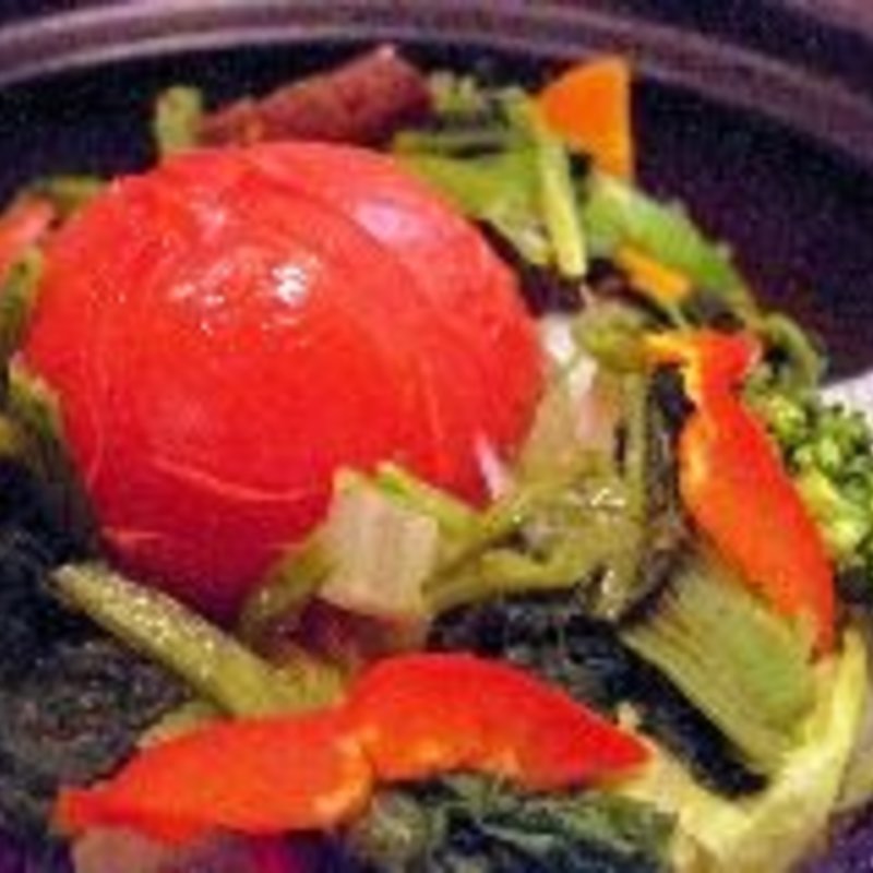 丸ごとトマトのサウナサラダ(セルロース無添加チーズの チーズタッカルビ & 骨まで食べれる 参鶏湯 GOMAmura)