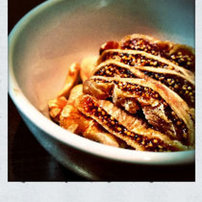 無塩、ノンオイルナッツとドライ無花果(セルロース無添加チーズの チーズタッカルビ & 骨まで食べれる 参鶏湯 GOMAmura)