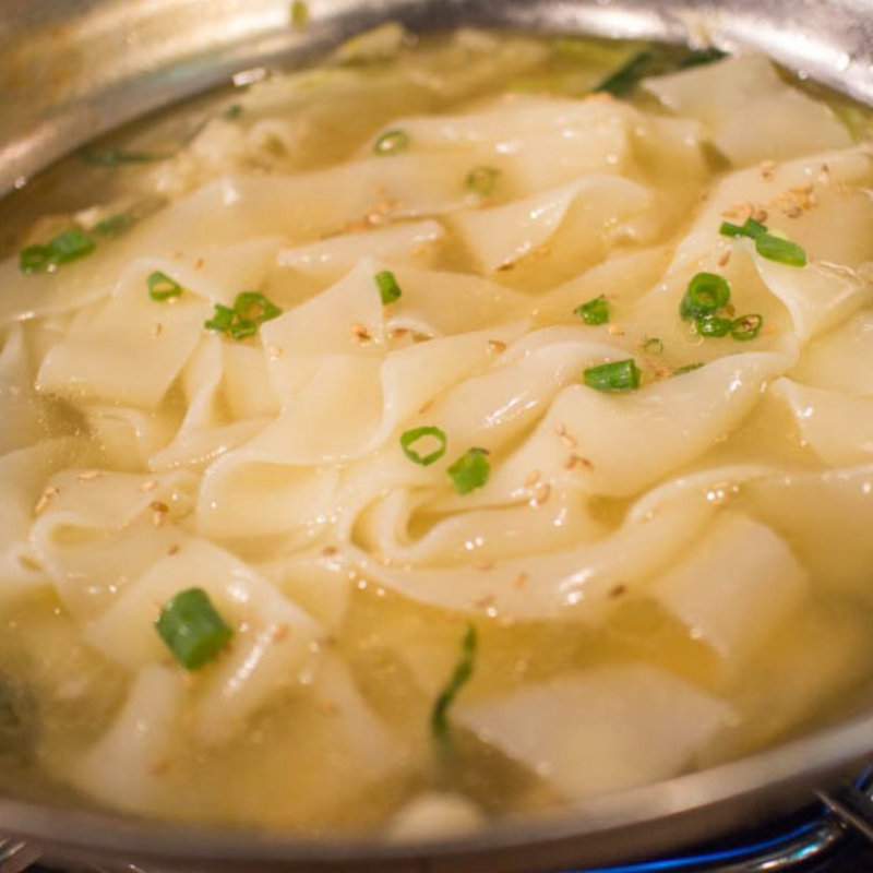 コラーゲン麺(九州酒場 まる 藤沢店)