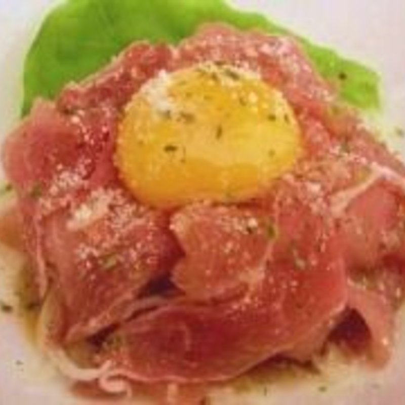 生ハムユッケ(ぱぷりか亭 （パプリカテイ）)