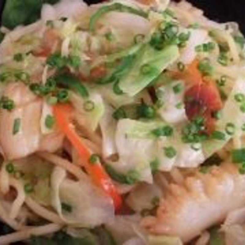 イカ葱ガーリック焼きそば(ぱぷりか亭 （パプリカテイ）)