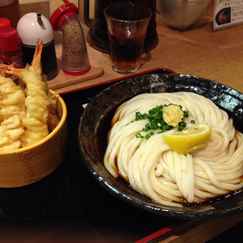 ぶっかけうどん(釜たけうどん （かまたけうどん）)