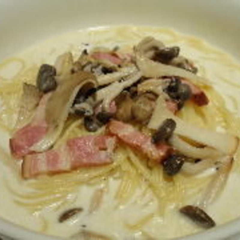 キノコとベーコンのクリームパスタ(生パスタ専門店 SPIGA 松戸店 （スピガ）)