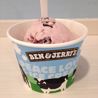 チェリーガルシア(ベン＆ジェリーズ Ben & Jerry's 表参道ヒルズ店)