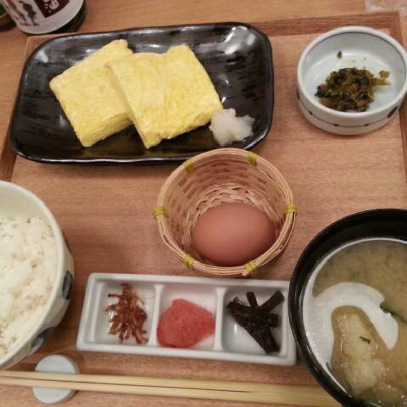 うちのたまごの出汁巻き定食(うまやの楽屋 東京ソラマチ店)