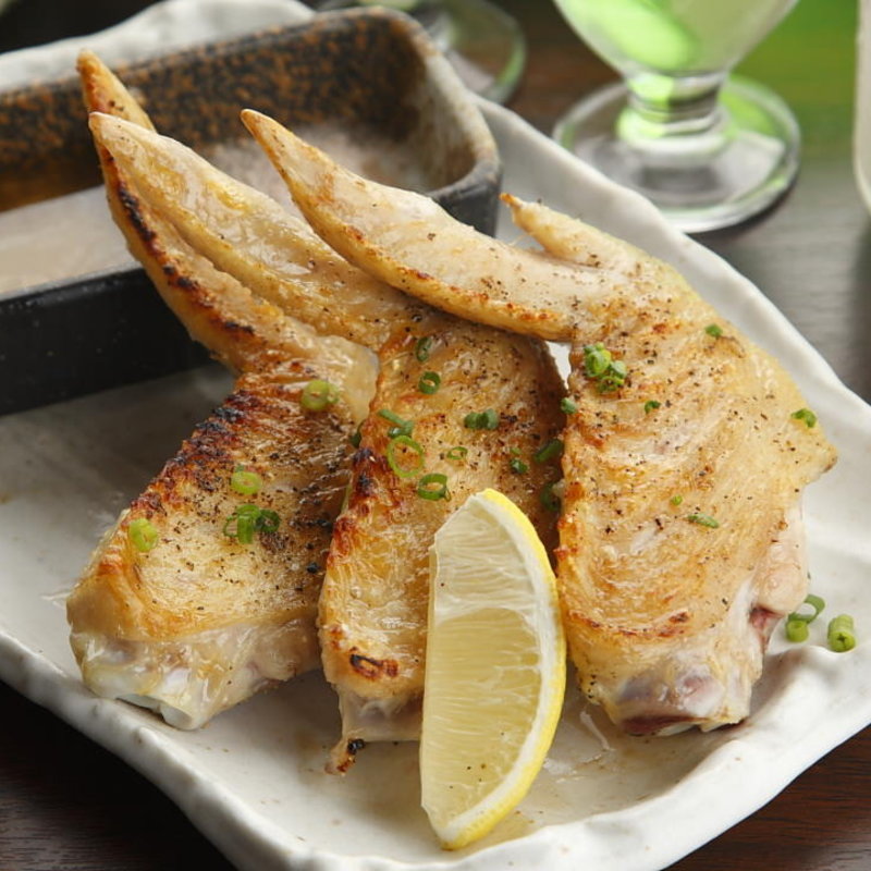 鶏の手羽先(串魂)