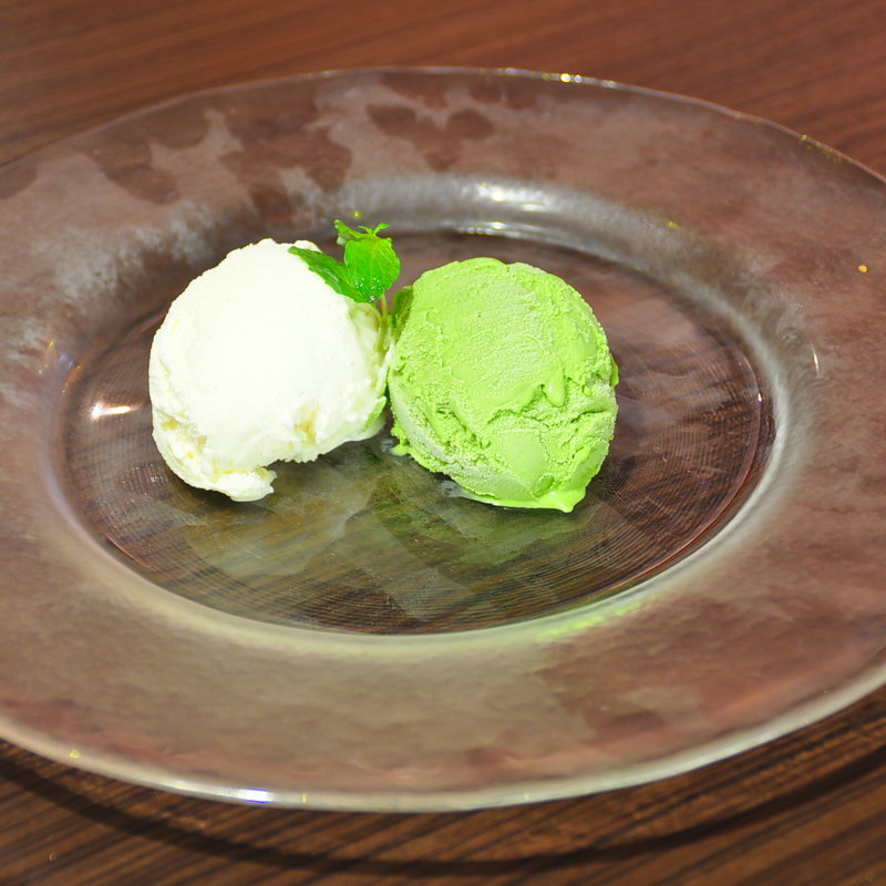 アイス2種盛り(アートレッグカフェ)