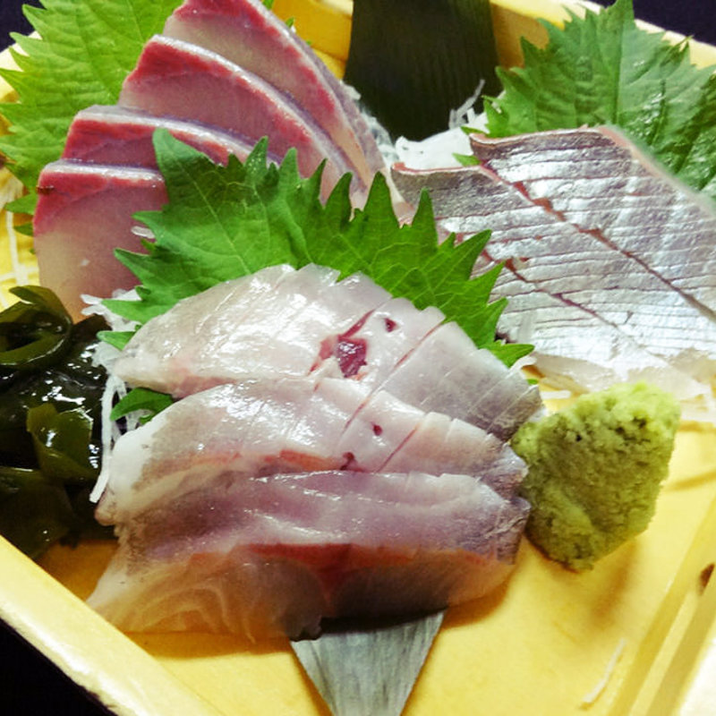 刺身三点盛り合わせ(くつろぎや)