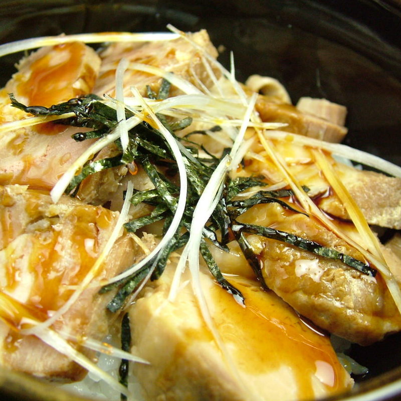 自家製チャーシュー丼(くつろぎや)