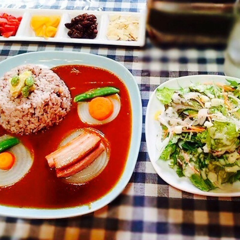淡路の新タマネギとベーコンのカレー(カレーハウス moimoi)