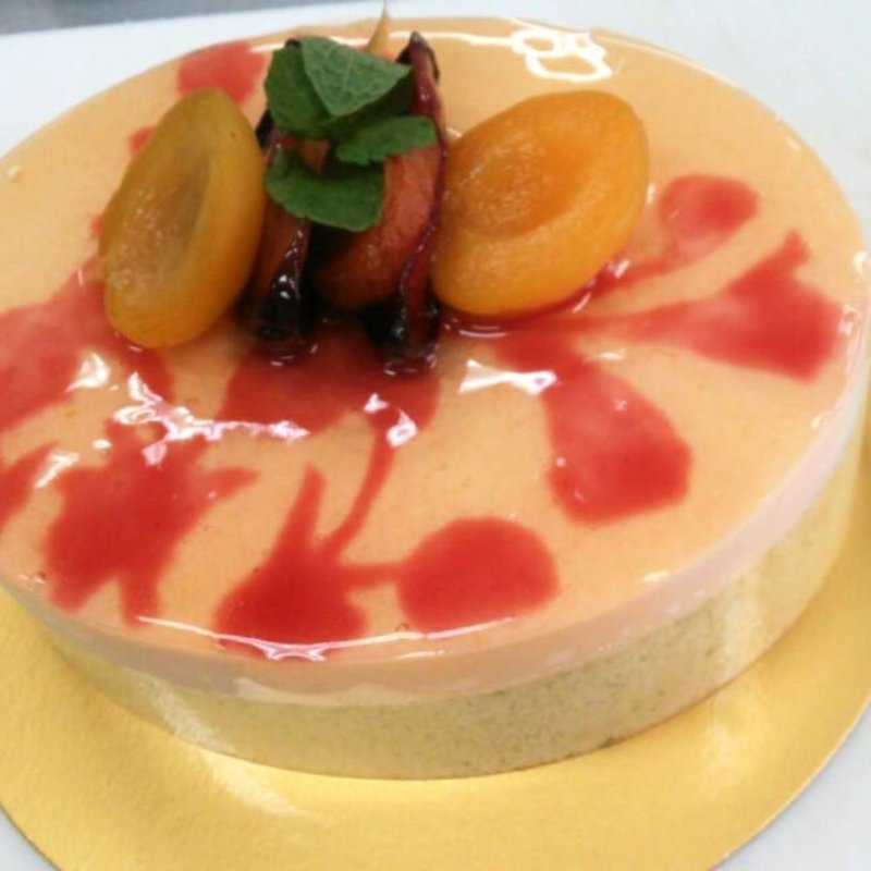 アブリコ・ロマラン(イデミ・スギノ （HIDEMI SUGINO）)