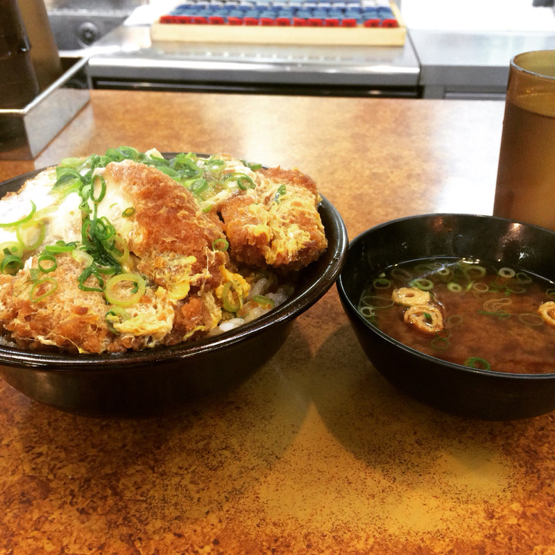 カツ丼てんこ盛り(かつ丼 吉兵衛 三宮本店)