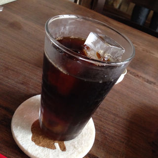 アイスコーヒー(うさぎとぼく)