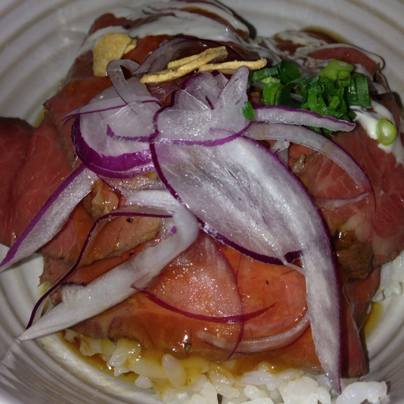 ローストビーフ丼(肉割烹 五条 新宿野村ビル49F)