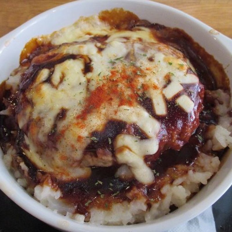 煮込みハンバーグときのこのチーズドリア(みっきー食堂 )