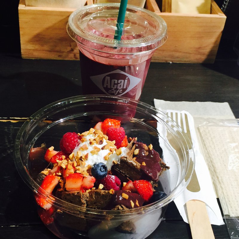 アサイーワッフル(ベリーベリー)(フルッタフルッタアサイーカフェ)