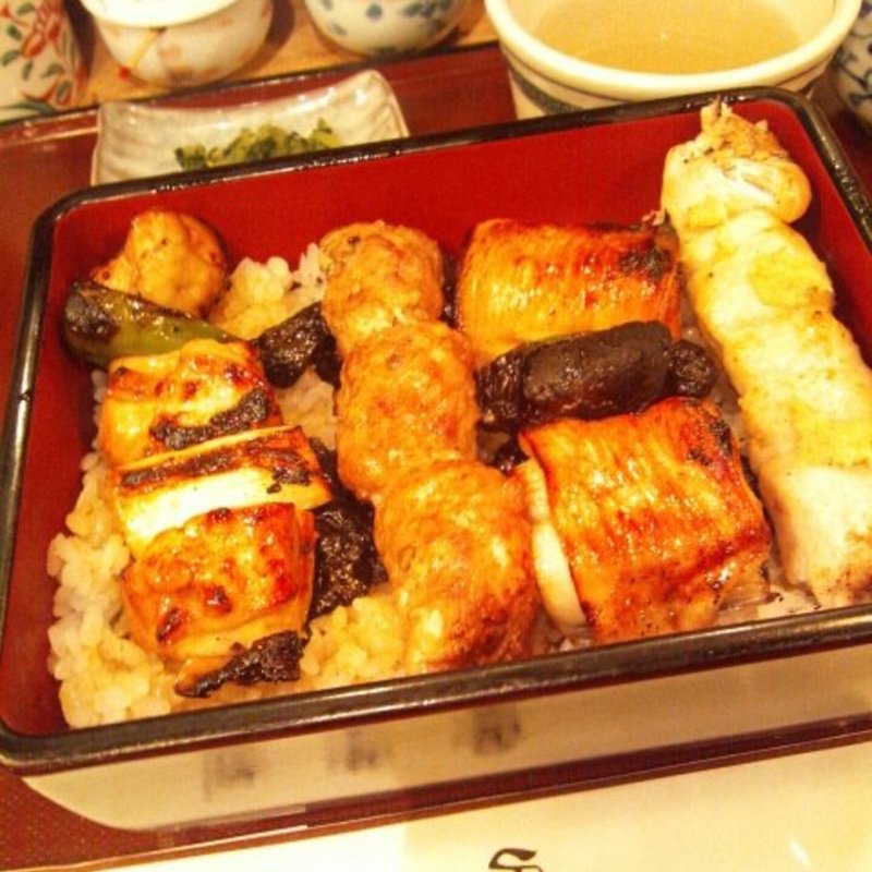 焼鳥4本お重 (伊勢廣ホテルニューオータニ店)