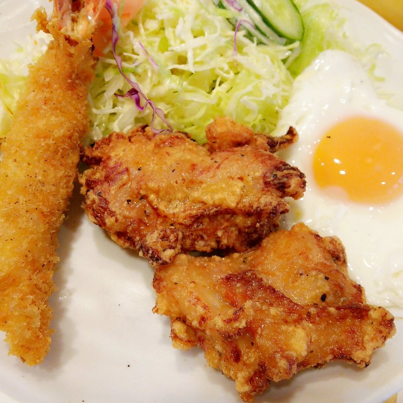 おすすめA（エビフライ・チキン唐揚・目玉焼き）(ポワレ)