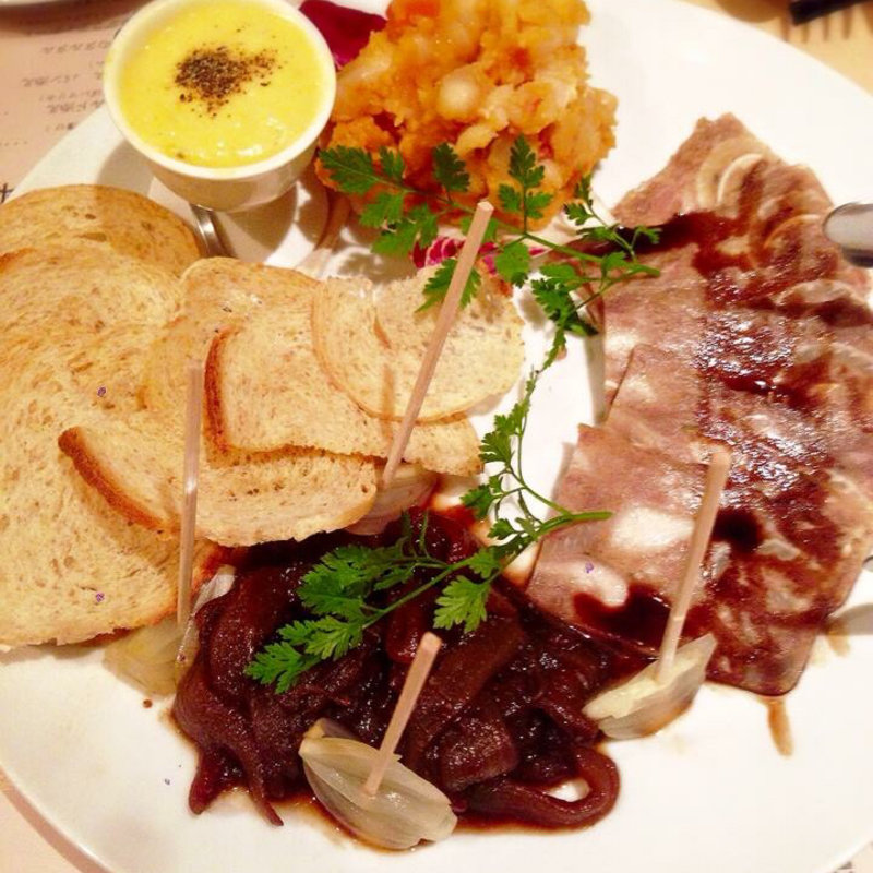 冷たい前菜4種盛り(IL BOLLITO +（イル ボッリート プラス） イタリアン 飯田橋)