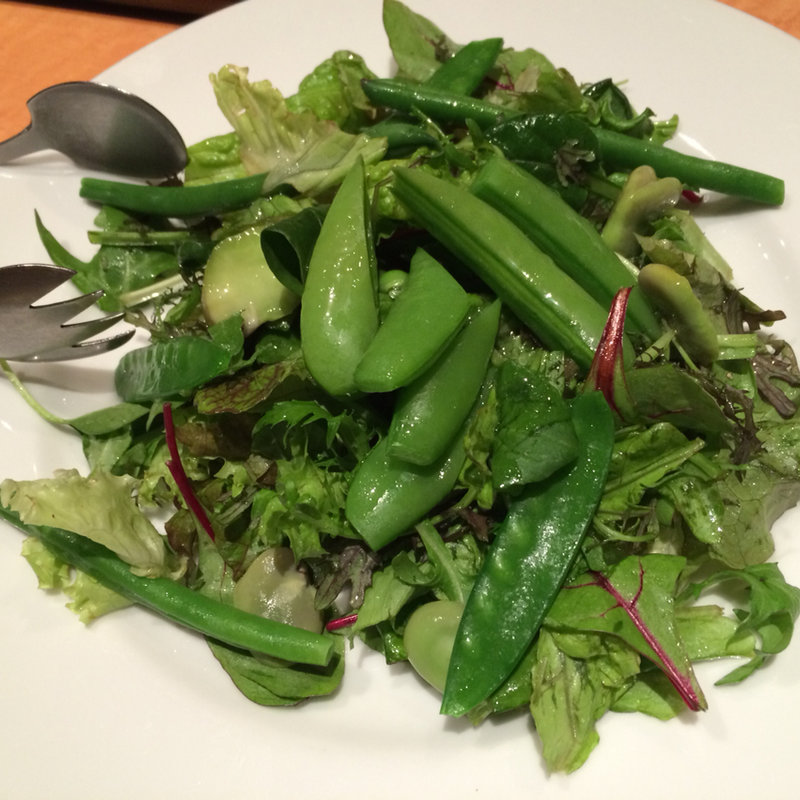 色々リーフと青豆のサラダ(新宿やさい 心菜)