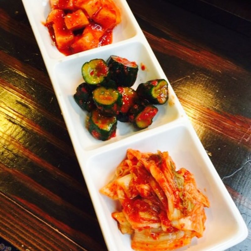 自家製キムチ盛合せ(焼肉あさだ)