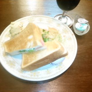 モーニングAセット(ぱぁらー泉・六ツ川店)