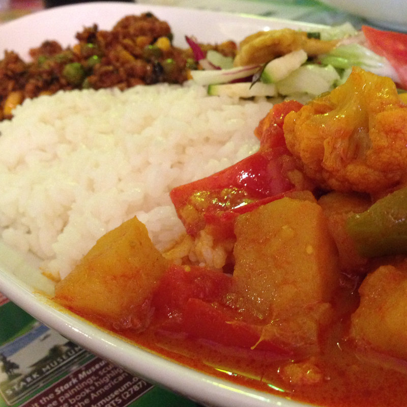 野菜カレー+キーマカレー Mサイズ(GHEE （ギー）)