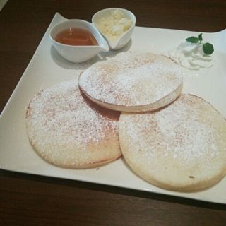 パイナップルバターのパンケーキ(カフェ バニヤン （Cafe Banyan）)
