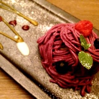 紫芋のモンブラン(新宿ランブータン)