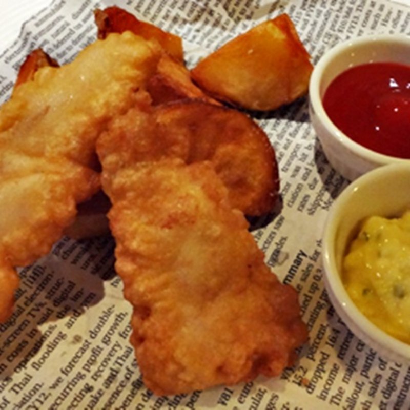 旬のお魚のフィッシュ＆チップス（ハーフ）(CRAFT BEER アントンビー六本木)