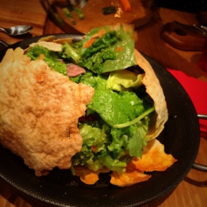 パン屋のドームサラダ(ラ・テール・メゾン （la Terre maison）)