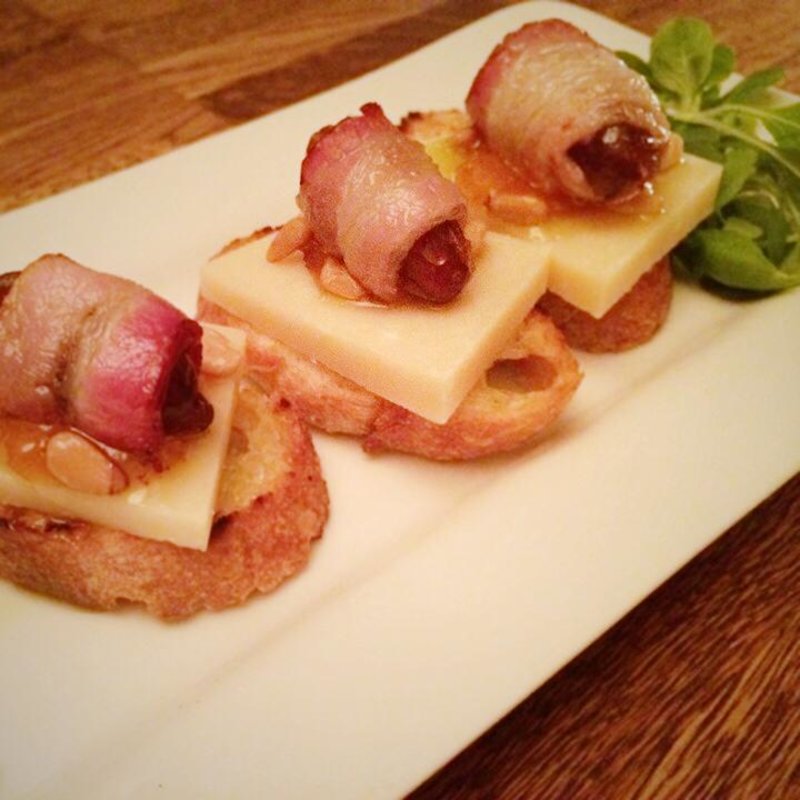 パルミジャーノレジャーノとアプリコットジャム(CICADA)