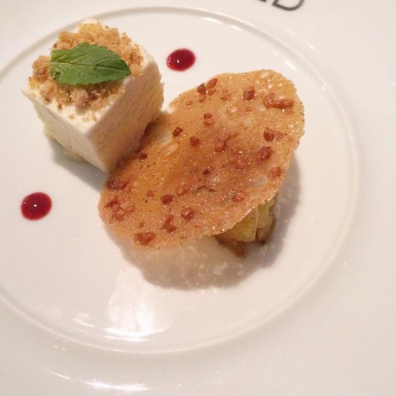 マスカルポーネとハチミツのスフレグラッセ(ブラッスリー・ポール・ボキューズ 大丸東京)